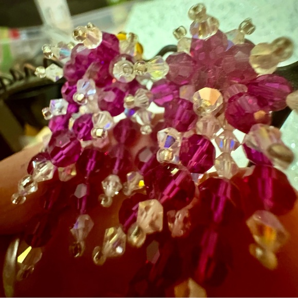Vintage Raspberry Crystal & Clear Cluster Beauty Sm drop New Earring - Picture 3 of 12